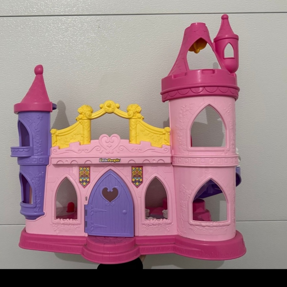 Fisher Price Little People Disney Musical Dancing Castle RARE HTF Disney Playset